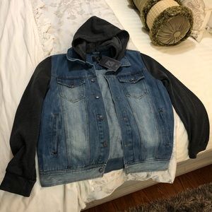Boy’s jean jacket NWT 14-16 18 grey sleeves